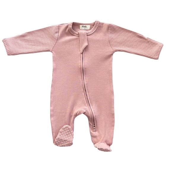 DUSTY ROSE | Blush Lotus ribbed organic baby footie - Picture 1 of 3